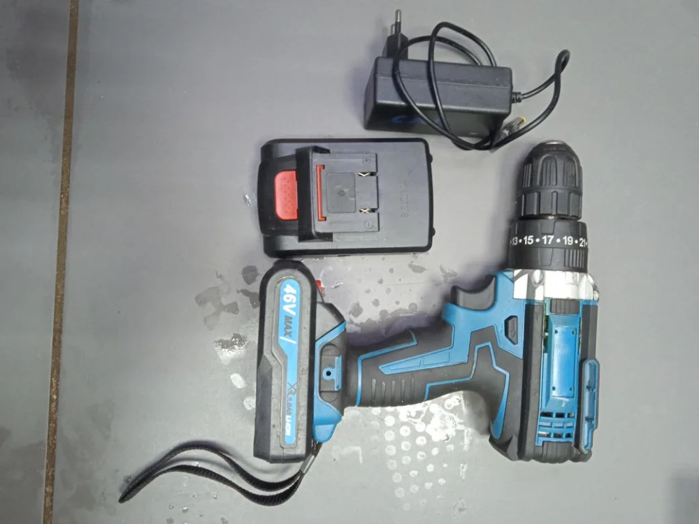 Шуруповерт АКБ 46 в